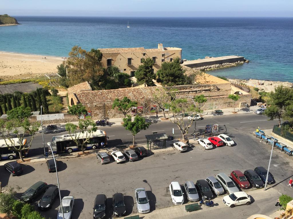 Casavacanzabordonaro Palermo Exteriör bild
